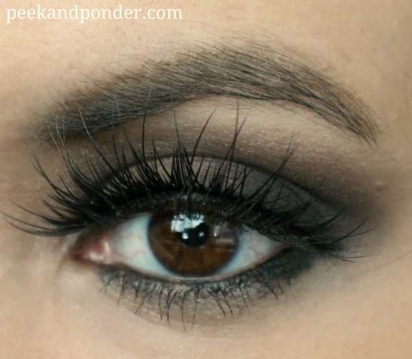 Smokey eye with big lashes