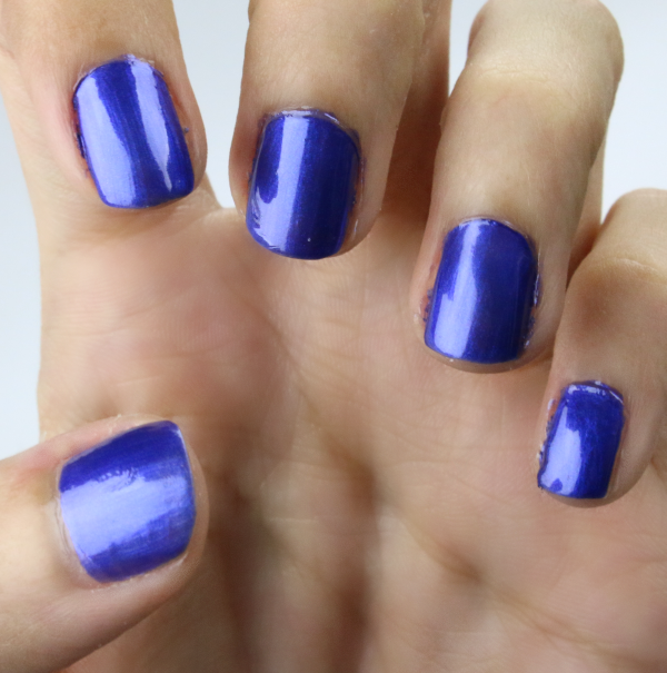 Blue nails