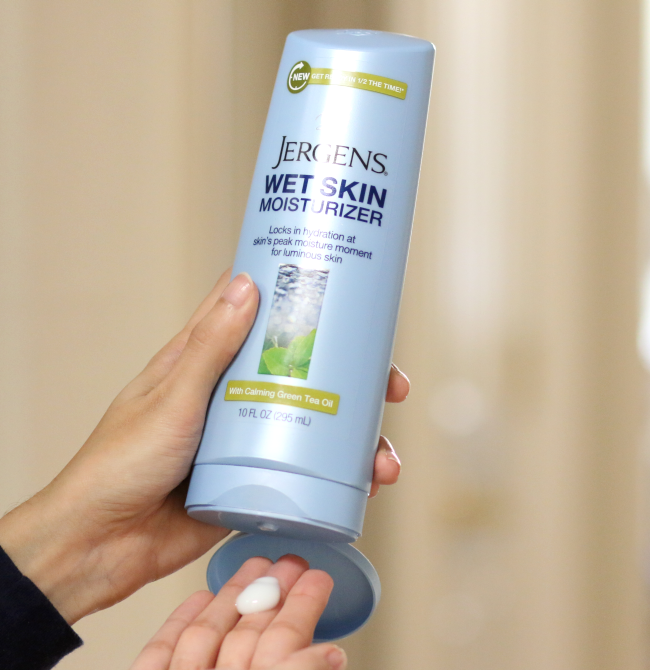 Jergens Wet Skin Moisturizer