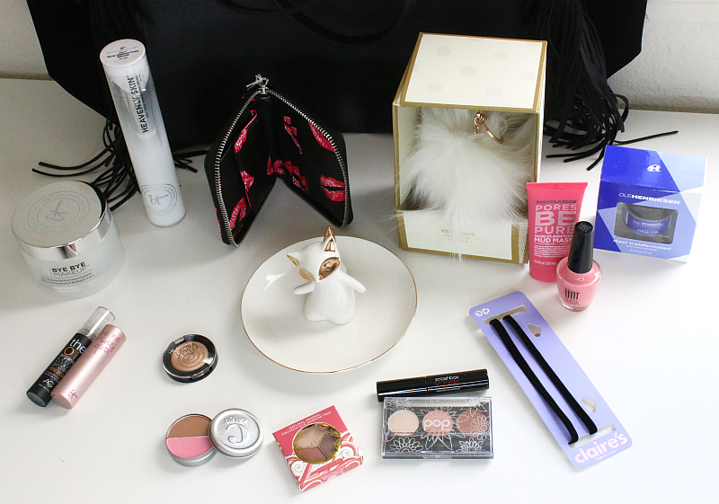 beauty and accessory giveaway