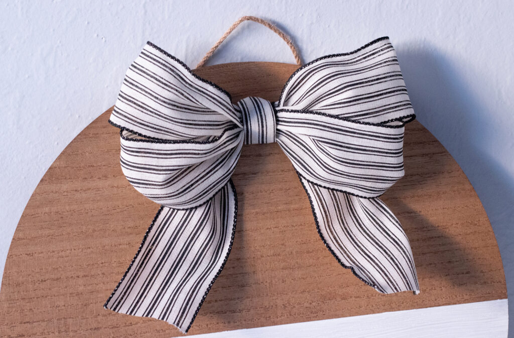 striped ribbon bow