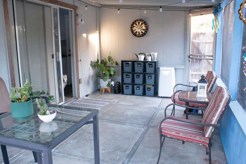 backyard screened in patio